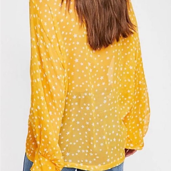 Yellow Star Print Women's Top - Picture 3 of 10